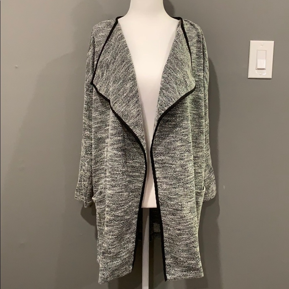 Oversized Cardigan with front Pockets